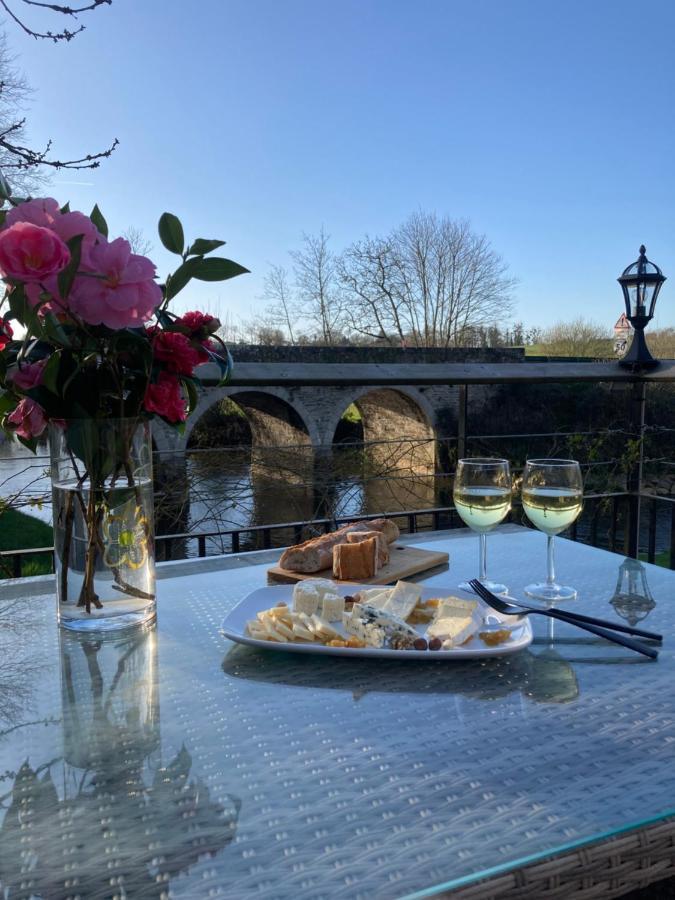 مبيت وإفطار Saint-Aubin-des-Landes Le Moulin De Bretigneul المظهر الخارجي الصورة
